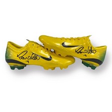 Chuteiras de futebol Ronaldo de Lima Mercurial Vapor III Samba Brasil R9 assinadas comprar usado Chuteiras de futebol Ronaldo de Lima Mercurial Vapor III Samba Brasil R9 assinadas comprar usado  Enviando para Brazil