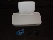 HP DeskJet 1112 ~ Impressora a jato de tinta e todos os cabos necessários. Totalmente funcional. Sem tinta. comprar usado  Enviando para Brazil