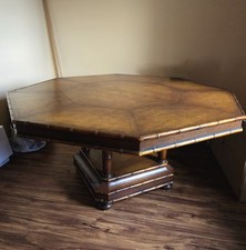 Usado, Mesa de Jantar Octógono Theodore Alexander Couro - Acabamento Premium Envolvido - RARO  comprar usado  Enviando para Brazil