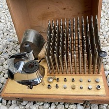 Punzoniera per orologi usato  Varano Borghi