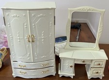 Boneca Ginny Vogue móveis de quarto branco guarda-roupa e vaidade com espelho 1978 comprar usado  Enviando para Brazil