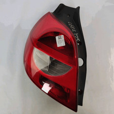 8200459962 fanale post. usato 8200459962 fanale post. usato  Italia