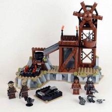 Lego O Senhor dos Anéis: A Forja Orc (9476) comprar usado  Enviando para Brazil