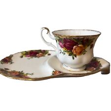 Taza y platillo Royal Albert Old Country Roses Bone China. Abolladura de chip Spec en el borde segunda mano  Embacar hacia Argentina