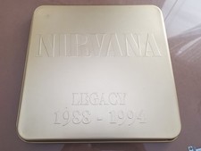 NIRVANA "LEGACY 1988-1994" KURT COBAIN MEGA RARE 8 CD S TIN BOX SET W/ BOOKLET comprar usado NIRVANA "LEGACY 1988-1994" KURT COBAIN MEGA RARE 8 CD S TIN BOX SET W/ BOOKLET comprar usado  Enviando para Brazil