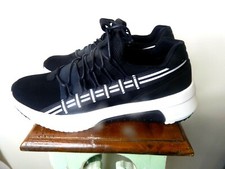 Scarpa jogging moderna usato  Spedire a Italy