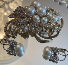 lovely clip pin stone vintage for sale lovely clip pin stone vintage for sale San Antonio
