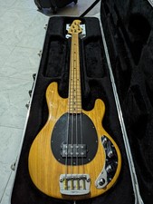 Basso music man usato  Vico nel Lazio