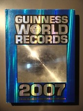 Libro dei record. usato  Pavia