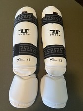 Novo Tusah World Taekwondo Shin & Instep Guard almofadas protetoras de perna ajuste EZ médio comprar usado  Enviando para Brazil