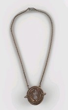 Harry Potter Hermione's Time Turner autêntica réplica de adereço de ouro comprar usado  Enviando para Brazil