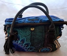 Bolsa de mão feminina vintage autêntica Desigual com zíper comprar usado Bolsa de mão feminina vintage autêntica Desigual com zíper comprar usado  Enviando para Brazil