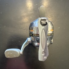 Shakespeare Synergy Titanium TI-10 molinete spincast 2 rolamentos de esferas - clicador de isca comprar usado  Enviando para Brazil