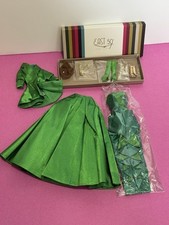 Roupa completa da boneca 12,5" East 59th Merry & Bright Della Roux LE 550 sem boneca, usado comprar usado  Enviando para Brazil