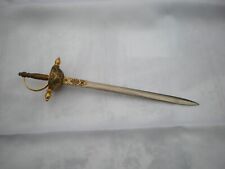 Coupe papier ouvre d'occasion  Sedan