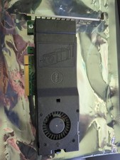Tarjeta adaptadora de almacenamiento de estado sólido Dell DPWC300 NVMe M.2 PCIe P/N: 0NTRCY probada segunda mano  Embacar hacia Mexico
