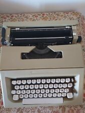 Macchina scrivere olivetti usato  Papiano