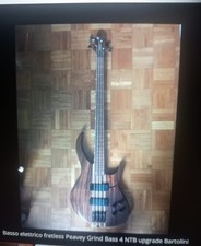 Basso fretless peavey usato  Savona
