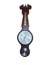Wooden wall barometer d'occasion  Expédié en Belgium