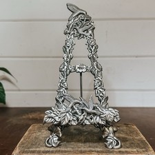 Vintage Ornamentado Prata Tom de Estanho Beija-flor Quadro Floral Cavalete Suporte para Quadro comprar usado Vintage Ornamentado Prata Tom de Estanho Beija-flor Quadro Floral Cavalete Suporte para Quadro comprar usado  Enviando para Brazil