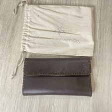 Nova Carteira de Viagem Lyons Leather Company Marrom Escuro Logotipo Conhaque Abelha Grão Integral comprar usado  Enviando para Brazil