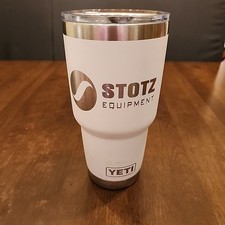 Copo Tumbler YETI Rambler 30 oz – Branco – Personalizado com Tampa comprar usado  Enviando para Brazil
