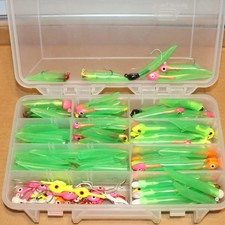 Plano caixa de pequenas cabeças de gabarito de 1,5" 2" com tubo cirúrgico aprox. 100 iscas de pesca comprar usado  Enviando para Brazil