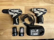 Conjunto de driver/broca de impacto Makita FD02 12v branco (522627) com 2 baterias + carregador comprar usado Conjunto de driver/broca de impacto Makita FD02 12v branco (522627) com 2 baterias + carregador comprar usado  Enviando para Brazil