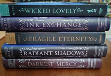 Wicked Lovely Book Series Melissa Marr Paperback Hardcover  1-5 First Editions  comprar usado  Enviando para Brazil