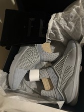 Tênis Puma Fenty by Rihanna Feminino Cinza Pedreira 189695 04 TAMANHO EUA 8 comprar usado Tênis Puma Fenty by Rihanna Feminino Cinza Pedreira 189695 04 TAMANHO EUA 8 comprar usado  Enviando para Brazil