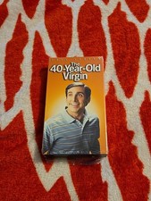 The 40 Year Old Virgin VHS Tape 2005 Rare Late Release Black Reels VG Condition  comprar usado The 40 Year Old Virgin VHS Tape 2005 Rare Late Release Black Reels VG Condition  comprar usado  Enviando para Brazil