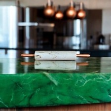 Rolo de mármore Sur La mesa com alças de cobre comprar usado  Enviando para Brazil