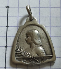 Ancien pendentif médaille d'occasion  Noyant
