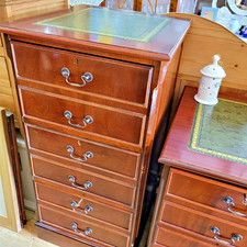 Large vintage three for sale  WALTHAM CROSS