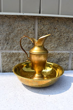 Older vintage lavabo for sale Older vintage lavabo for sale  Danbury