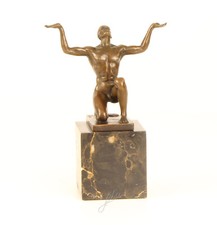 Escultura de bronze vintage de um Adonis ajoelhado montado em mármore depois de Cesaro comprar usado  Enviando para Brazil