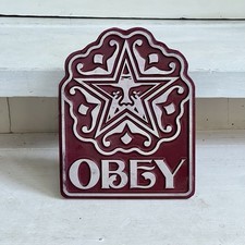 Obey decorative metal d'occasion  Expédié en Belgium