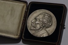 🧭🇧🇪MEDALHA DE PRATA BELGA POETE HENRI SIMON 1924 Por LISSOIR NA CAIXA 86,59Gr 60mm comprar usado  Enviando para Brazil