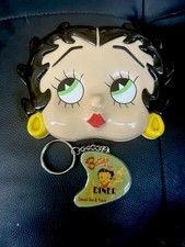 Usado, Estojo de maquiagem vintage Betty Boop 1999 tecido e espelho + chaveiro - RARO!!🩷💜🩷 comprar usado Usado, Estojo de maquiagem vintage Betty Boop 1999 tecido e espelho + chaveiro - RARO!!🩷💜🩷 comprar usado  Enviando para Brazil