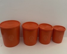 Tupperware set servalier d'occasion  Expédié en Belgium