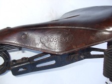 Ancienne selle velo d'occasion  Vieux-Condé