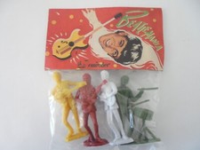 Figurines beatles pvc d'occasion  L'Isle-Adam