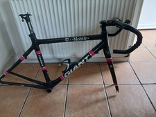 Giant .mobile full for sale  LEEDS