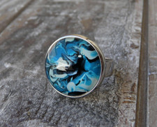 Anello azzurro regolabile usato  Cesenatico