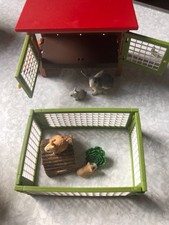 3 rabbit hutch for sale 3 rabbit hutch for sale  NELSON