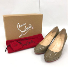 Christian louboutin pumps usato  Milano