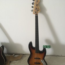 Guitare basse fender d'occasion  Theix