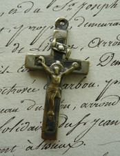 Ancien pendentif croix d'occasion  Flers