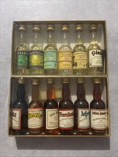 Coffret mignonnettes chartreus d'occasion  Fos-sur-Mer