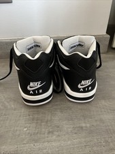 Paire chaussures nike d'occasion  Lys-lez-Lannoy
